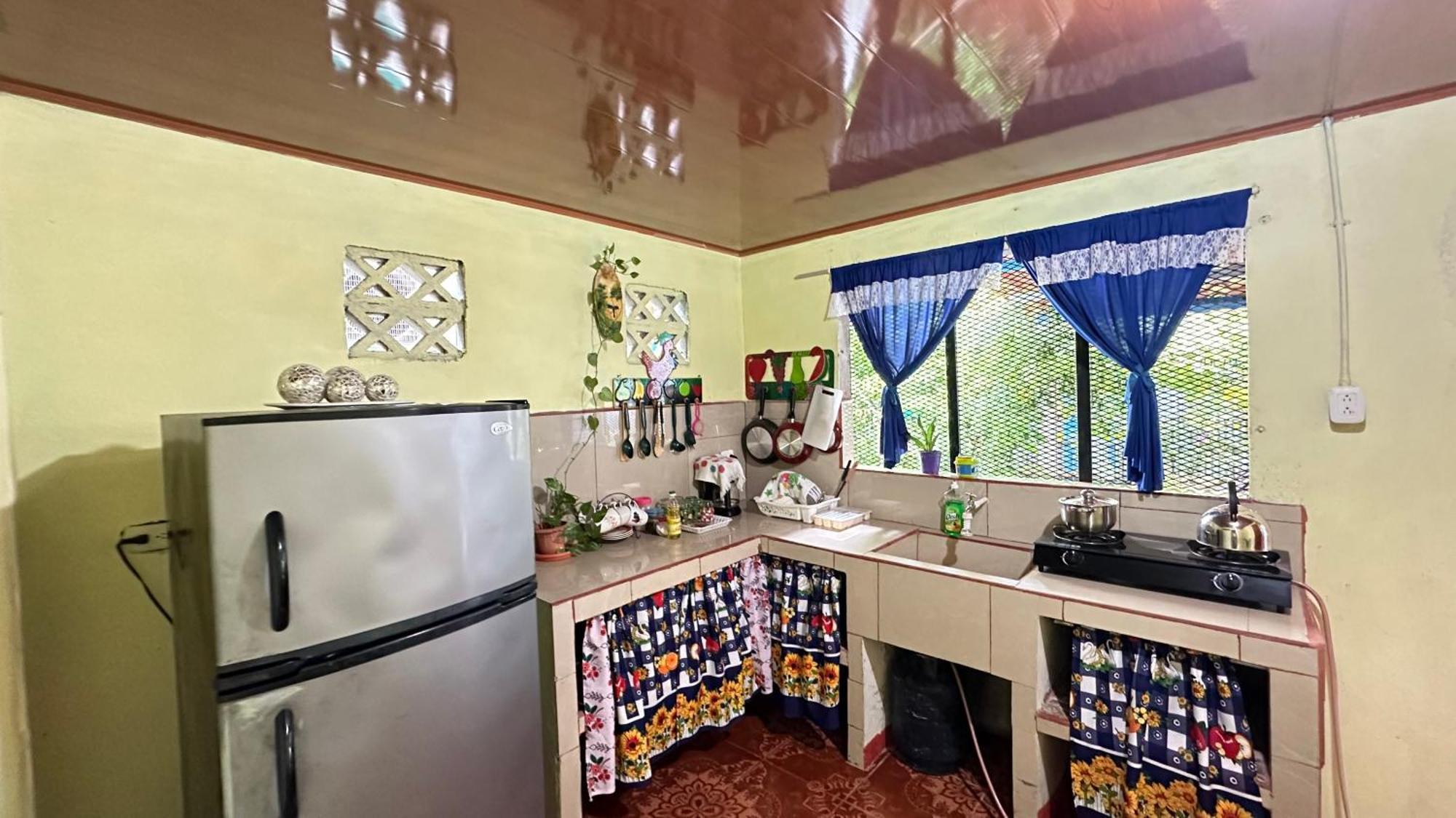 The Corner House Apartment Тортугеро Екстериор снимка